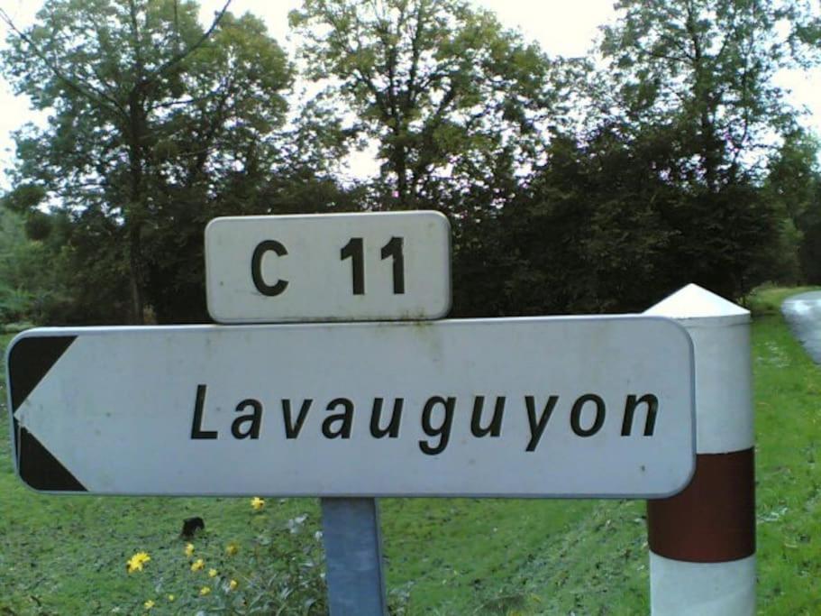 Cottage By The Chateau With Pool In National Parc Les Salles-Lavauguyon Exterior foto